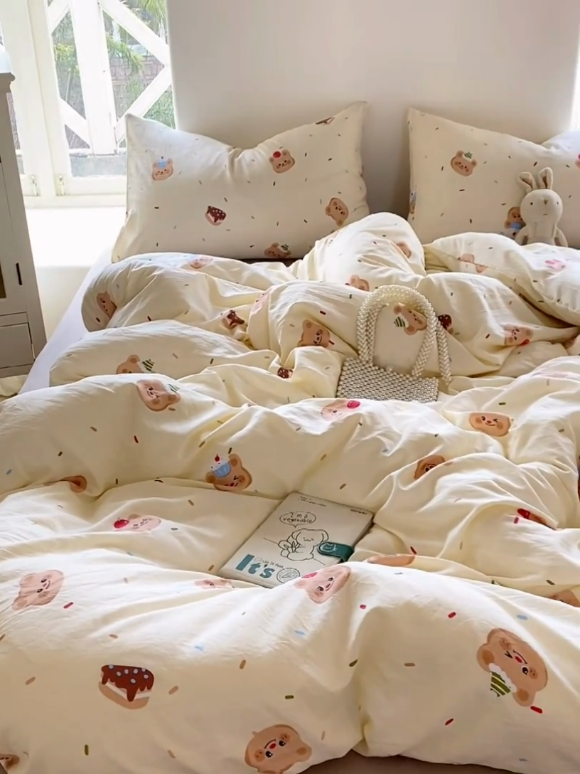 91家纺网 家纺一手货源 找家纺 【提供买家秀】2025直播云感皱皱棉四件套水洗棉简约风小碎花被套床笠三件套-平铺图 蛋糕熊