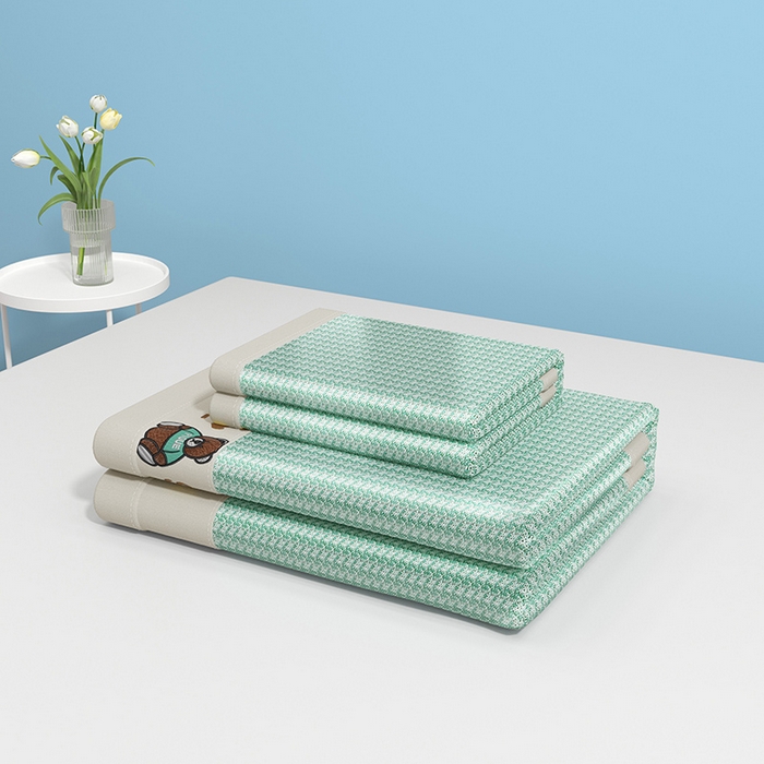 91家纺网 家纺一手货源 找家纺 绒艺席业 2025新款A类抗菌冰丝凉席系列-小冰熊款 冰熊-绿