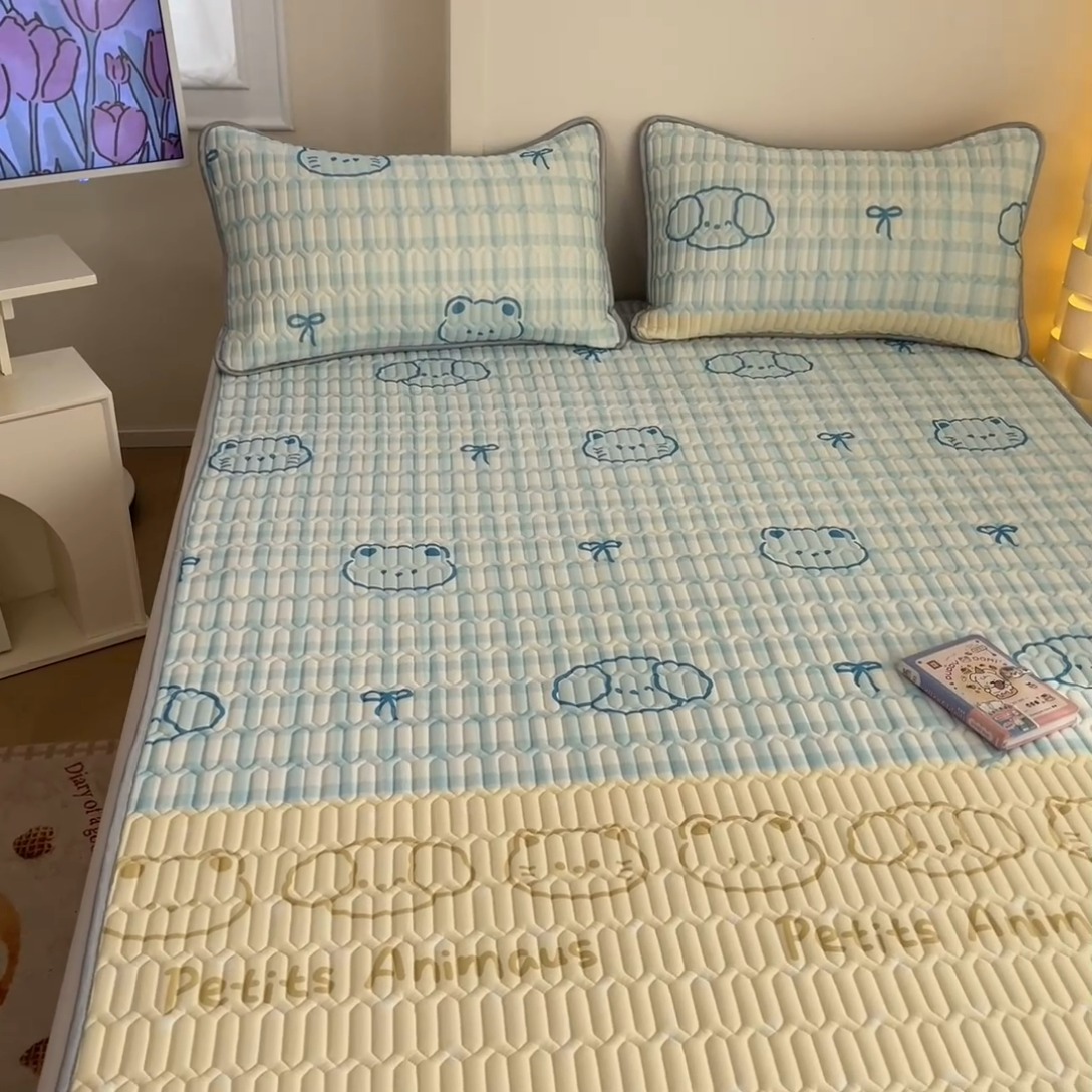 91家纺网 家纺一手货源 找家纺 柒月家居 2025新款小清新乳胶凉席 好伙伴