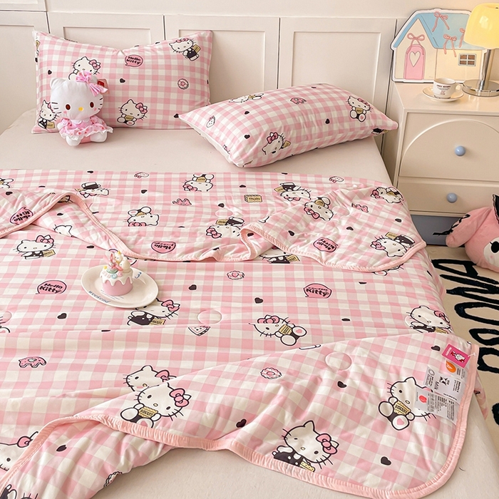 91家纺网 家纺一手货源 找家纺 金爱家2025新款A类三丽鸥正版授权高品质牛奶丝软糯针织棉大豆夏被系列详情 针织棉三丽鸥-粉格爱心kitty