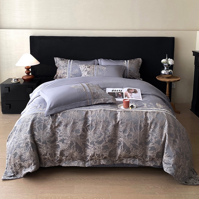 91家纺网 家纺一手货源 找家纺 优悦生活馆 2025新款冰丝浮雕绣花四件套 迷雾花园-深灰