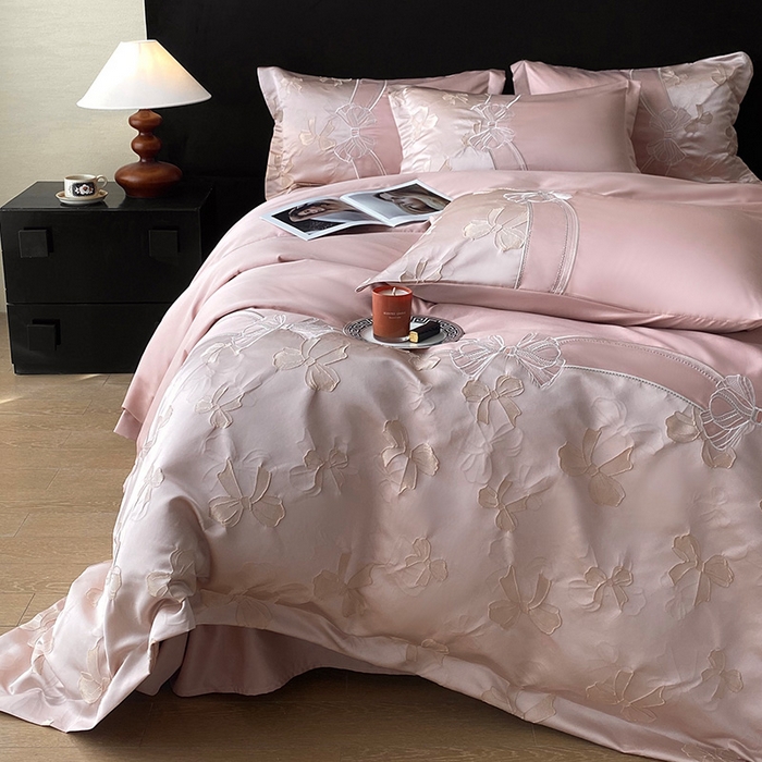 91家纺网 家纺一手货源 找家纺 优悦生活馆 2025新款冰丝浮雕绣花四件套 暮光之城-豆沙