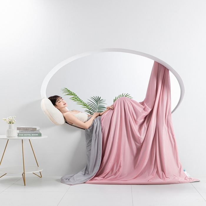 91家纺网 家纺一手货源 找家纺 潮邦家居 2025新款凉感丝夏被夏凉被空调被 粉黛玉拼灰