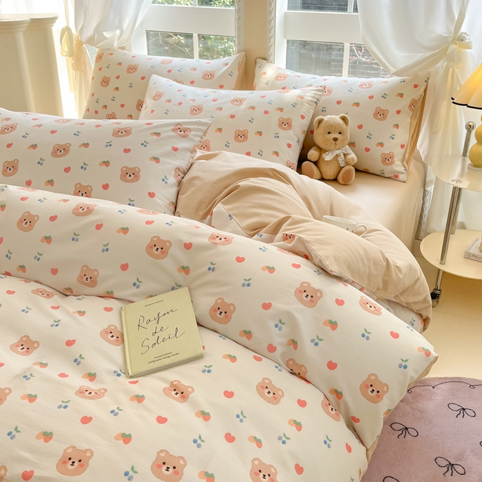 91家纺网 家纺一手货源 找家纺 仔仔熊 2025新款全棉印花四件套 爱心小熊