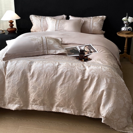 优悦生活馆 2025新款冰丝浮雕绣花四件套 迷雾花园-香槟