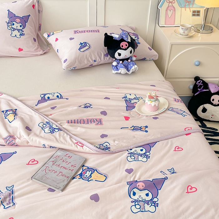 91家纺网 家纺一手货源 找家纺 金爱家2025新款A类三丽鸥正版授权高品质牛奶丝软糯针织棉大豆夏被系列详情 针织棉三丽鸥-甜心库洛米