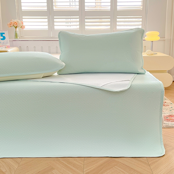 91家纺网 家纺一手货源 找家纺 迪乐妮 2025新款小冰熊凉豆豆席床笠 清新绿-小冰熊凉豆豆席