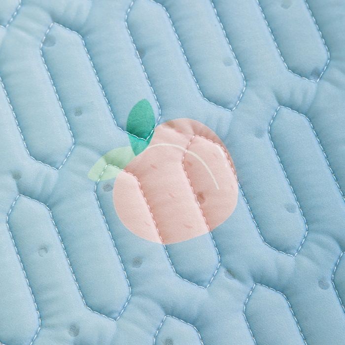 91家纺网 家纺一手货源 找家纺 美丽折2025新品6mm厚天然乳胶凉席三件套 大版印花卡通乳胶凉席平铺款 嗨皮云