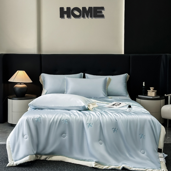 91家纺网 家纺一手货源 找家纺 满羽家纺 2025新款冰丝夏被四件套-满绣系列 蝴蝶结-清爽兰