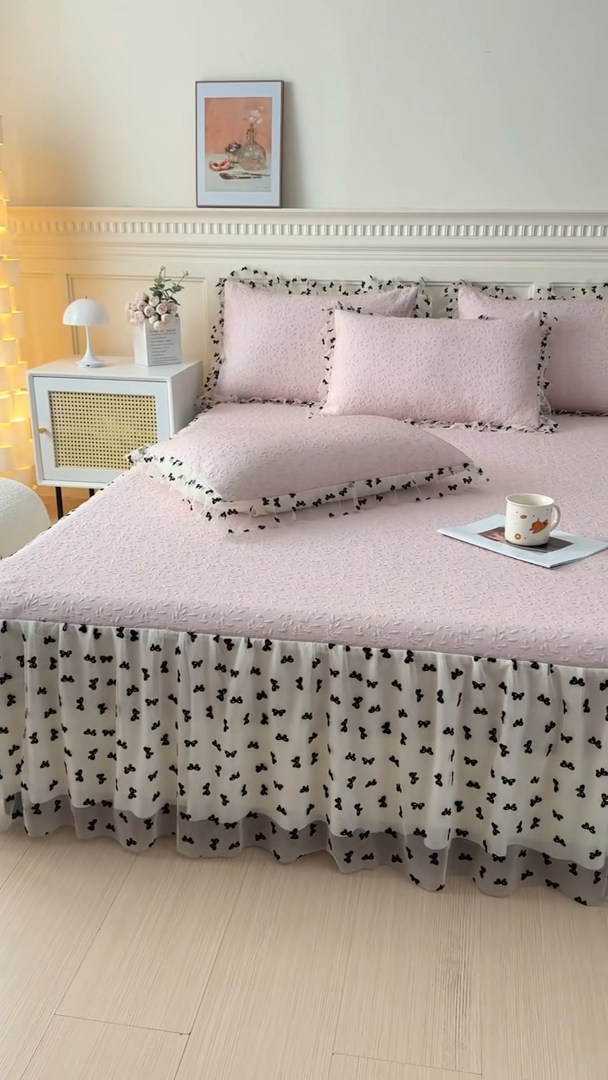 91家纺网 家纺一手货源 找家纺 KA家纺 2025新款夏季A类凉感冰豆豆花边床裙凉席三件套 叶叶情深蓝