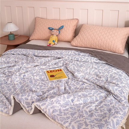 91家纺网 家纺一手货源 找家纺 （总）艺菲阁家纺 2025新款花边款小碎花A类云感双层纱夏被