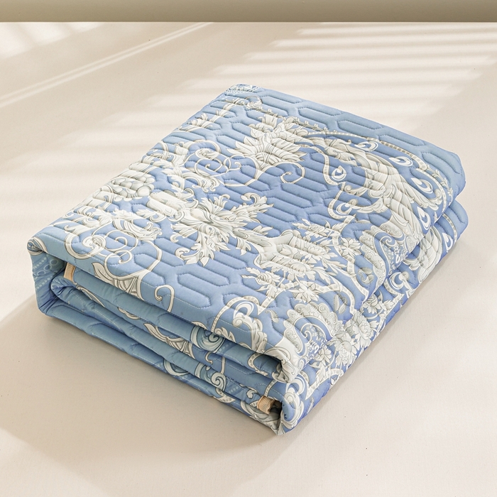 91家纺网 家纺一手货源 找家纺 美丽折2025新品6mm厚天然乳胶凉席三件套 大版印花卡通乳胶凉席平铺款 贵族风范