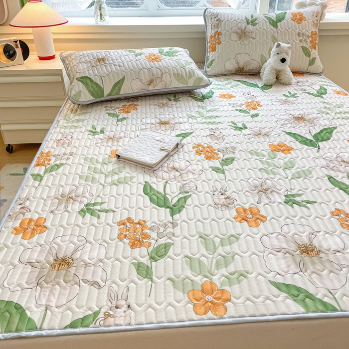 91家纺网 家纺一手货源 找家纺 柒月家居 2025新款小清新乳胶凉席 春意盎然