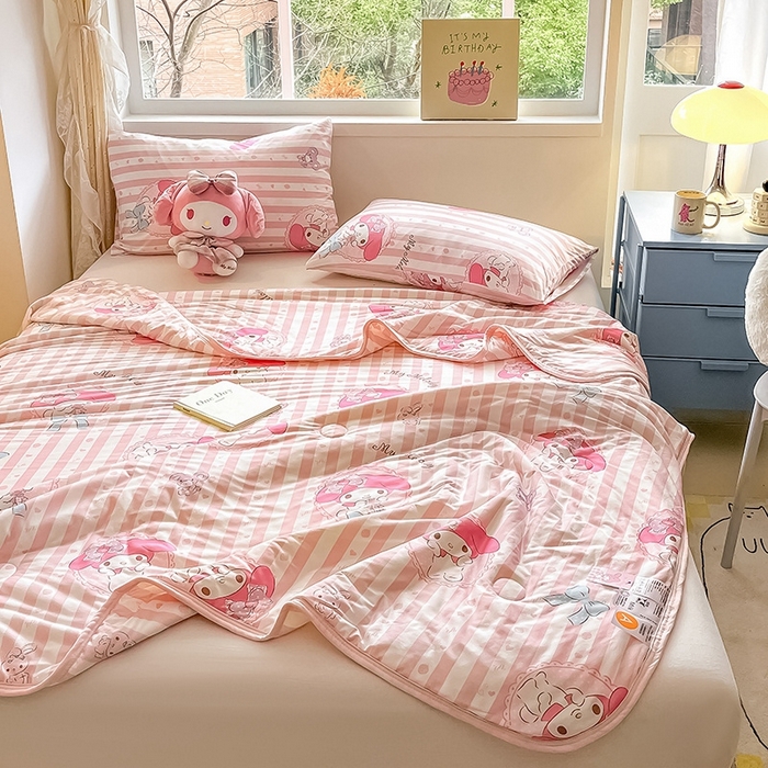 91家纺网 家纺一手货源 找家纺 金爱家2025新款A类三丽鸥正版授权高品质牛奶丝软糯针织棉大豆夏被系列详情 针织棉三丽鸥-粉粉美乐蒂