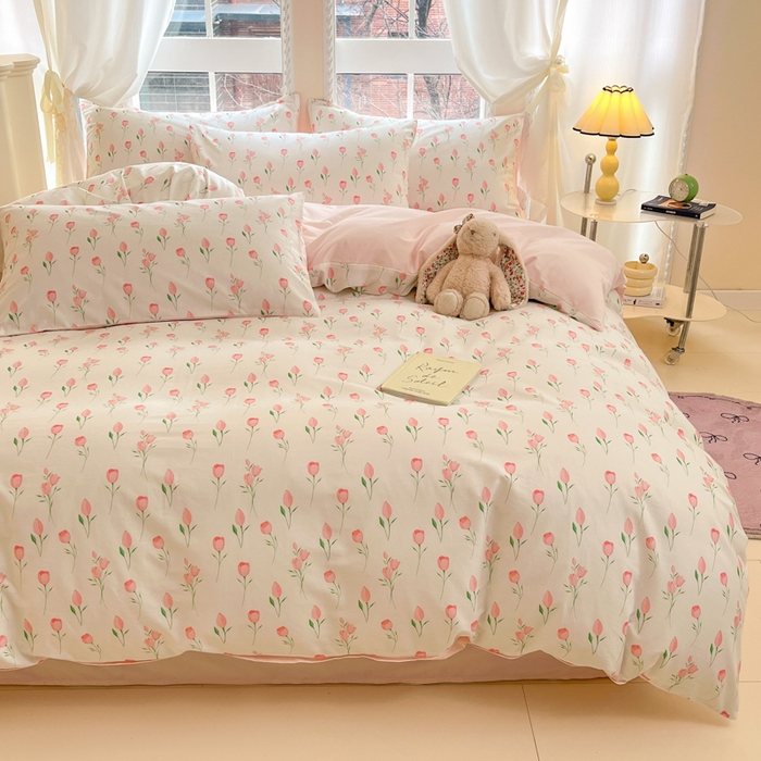 91家纺网 家纺一手货源 找家纺 仔仔熊 2025新款全棉印花系列被套 粉色花花