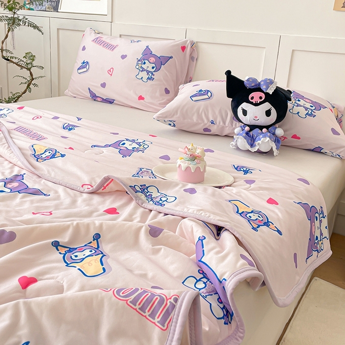 91家纺网 家纺一手货源 找家纺 金爱家2025新款A类三丽鸥正版授权高品质牛奶丝软糯针织棉大豆夏被系列详情 针织棉三丽鸥-甜心库洛米