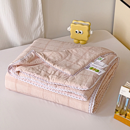 91家纺网 家纺一手货源 找家纺 心悦家纺 2025新款A类全棉纯棉优U棉提花夏被夏凉被空调被春秋被冬被 简约条格-粉