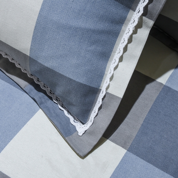 91家纺网 家纺一手货源 找家纺 仟网汇 2025全棉老粗布蕾丝花边三件套（无纺布手提包装） 蓝大格