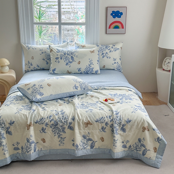 91家纺网 家纺一手货源 找家纺 瑜珠家纺 2025新款里外全棉棉花夏被 青花舞梦