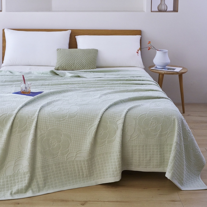 91家纺网 家纺一手货源 找家纺 爱港家纺 2025新款上海专版老式怀旧全棉A类纱布毛巾被 茶花-绿