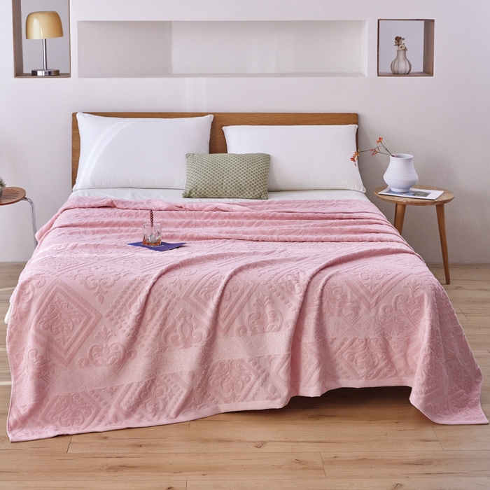 91家纺网 家纺一手货源 找家纺 爱港家纺 2025新款上海专版老式怀旧全棉A类纱布毛巾被 古韵-粉