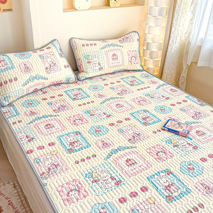 91家纺网 家纺一手货源 找家纺 柒月家居 2025新款小清新乳胶凉席 蛋糕兔兔