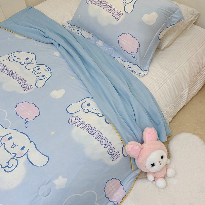 91家纺网 家纺一手货源 找家纺 兜米家居 2025夏季新品三丽鸥深睡双感针织凉感空调被夏被 云朵玉桂狗