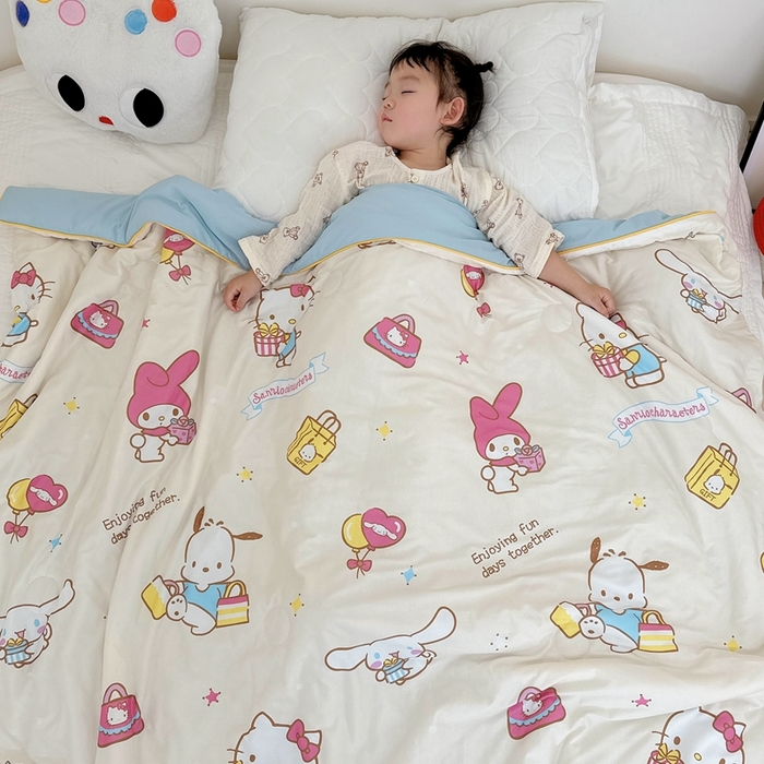 91家纺网 家纺一手货源 找家纺 兜米家居 2025夏季新品三丽鸥深睡双感针织凉感空调被夏被 快乐家族