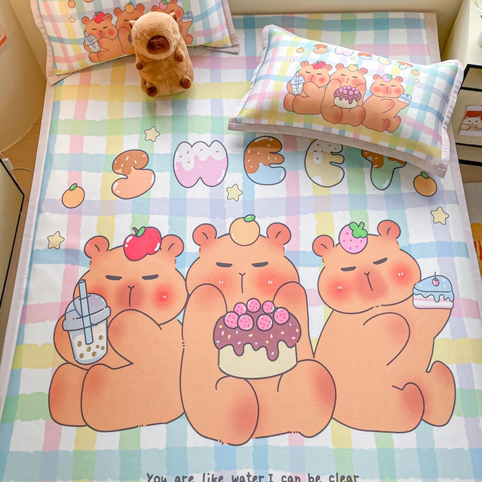 91家纺网 家纺一手货源 找家纺 博雅 2025新款独家版权A类大版数码印花1200D冰丝凉席 派对卡皮巴拉