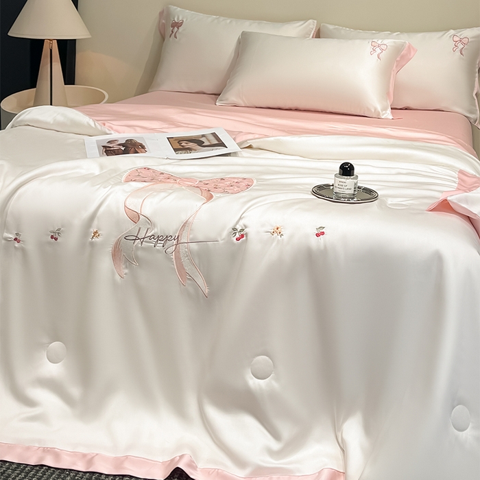 91家纺网 家纺一手货源 找家纺 2025新款水洗冰丝夏被四件套甜梦系列 甜梦-奶白粉