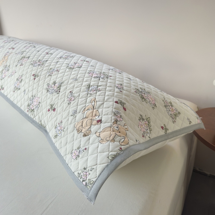 91家纺网 家纺一手货源 找家纺 （总）爱港家纺 2025新款凉感丝双人长枕巾 夏季情侣枕头巾 绑带长枕巾