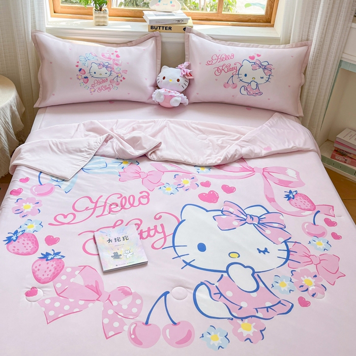 91家纺网 家纺一手货源 找家纺 博雅 2025新款 三丽鸥凉感丝夏被冰丝凉席组合四件套 甜心KT