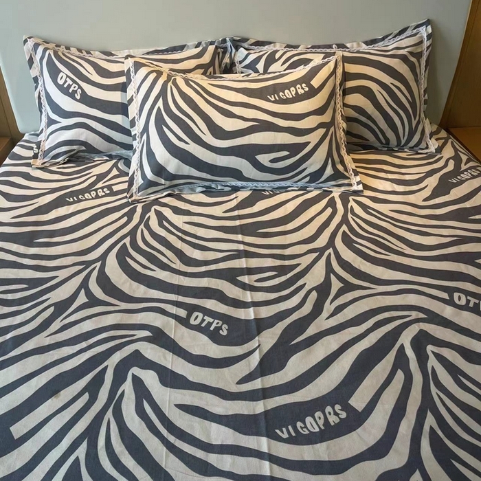 91家纺网 家纺一手货源 找家纺 仟网汇 2025全棉老粗布蕾丝花边三件套（无纺布手提包装） 斑马纹