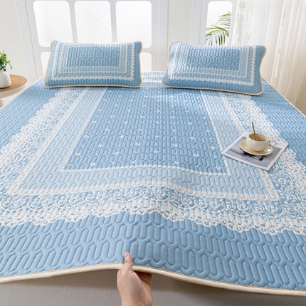 91家纺网 家纺一手货源 找家纺 （总）美丽折2025新品6mm厚天然乳胶凉席三件套 大版印花卡通乳胶凉席平铺款