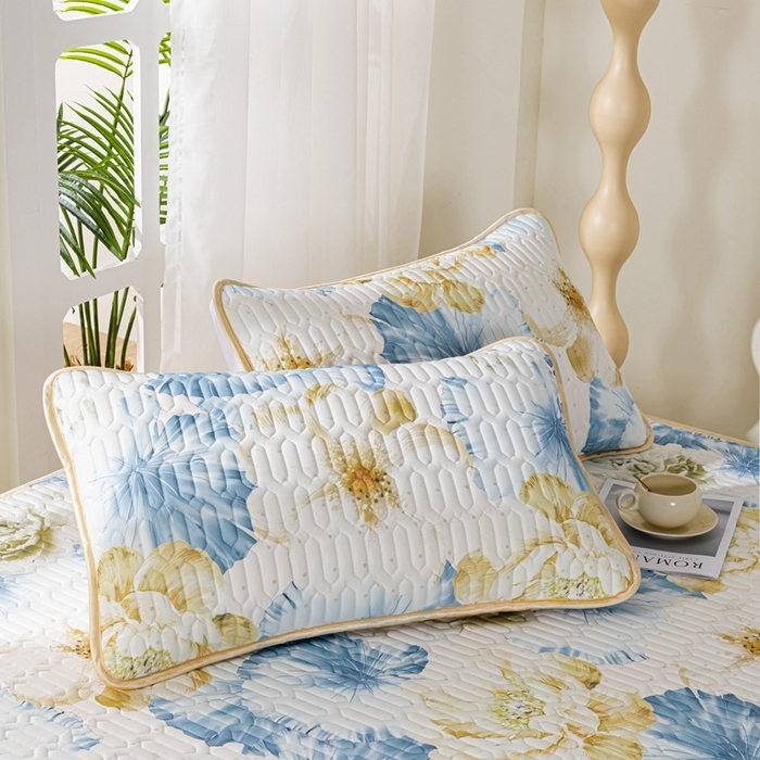 91家纺网 家纺一手货源 找家纺 美丽折2025新品6mm厚天然乳胶凉席三件套 大版印花卡通乳胶凉席平铺款 繁花