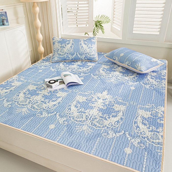 91家纺网 家纺一手货源 找家纺 美丽折2025新品6mm厚天然乳胶凉席三件套 大版印花卡通乳胶凉席平铺款 贵族风范