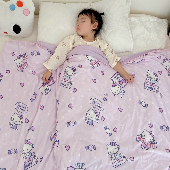 91家纺网 家纺一手货源 找家纺 兜米家居 2025夏季新品三丽鸥深睡双感针织凉感空调被夏被 糖果凯蒂猫