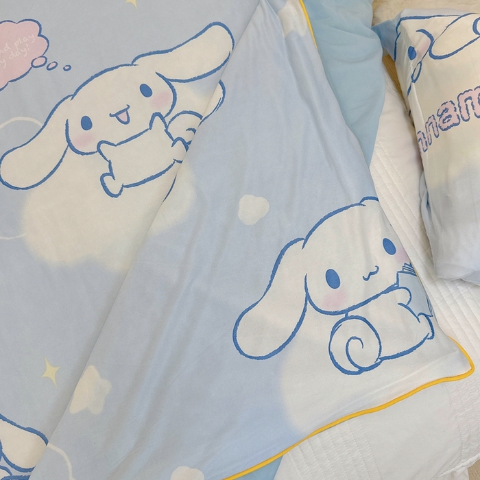 91家纺网 家纺一手货源 找家纺 兜米家居 2025夏季新品三丽鸥深睡双感针织凉感空调被夏被 云朵玉桂狗