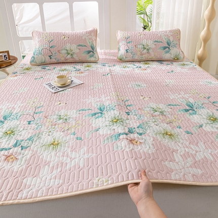 91家纺网 家纺一手货源 找家纺 （总）美丽折2025新品6mm厚天然乳胶凉席三件套 大版印花卡通乳胶凉席平铺款