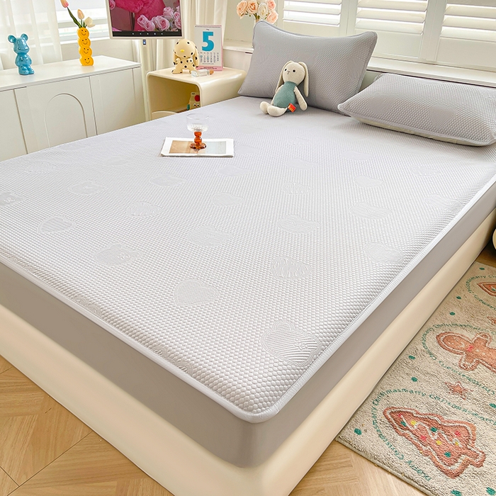 91家纺网 家纺一手货源 找家纺 （总）迪乐妮 2025新款小冰熊凉豆豆席床笠