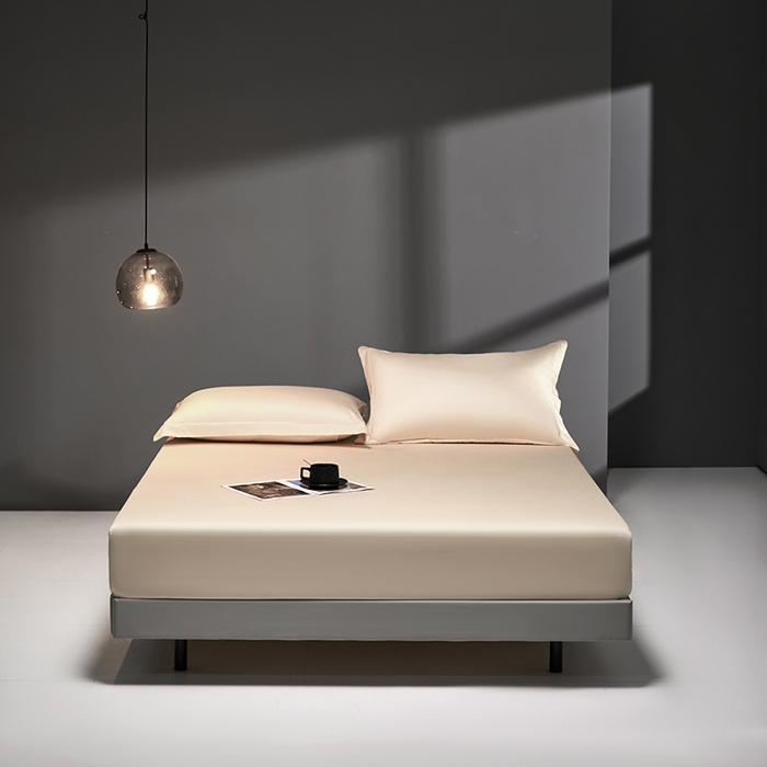 91家纺网 家纺一手货源 找家纺 秀色2025新款高端纯棉床笠单件全棉全包床套三件套100s新疆长绒棉酒店床垫保护套 梦易-奶昔白