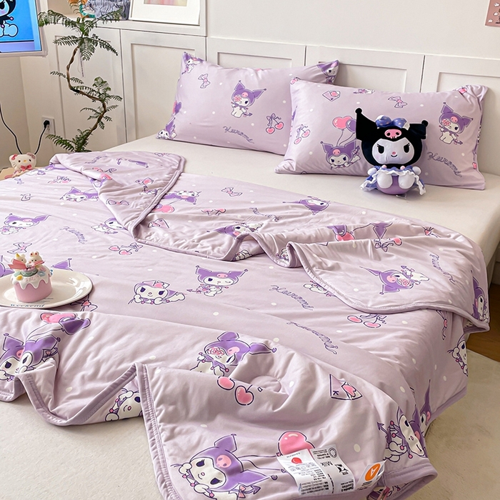 91家纺网 家纺一手货源 找家纺 金爱家2025新款A类三丽鸥正版授权高品质牛奶丝软糯针织棉大豆夏被系列详情 针织棉三丽鸥-樱桃库洛米