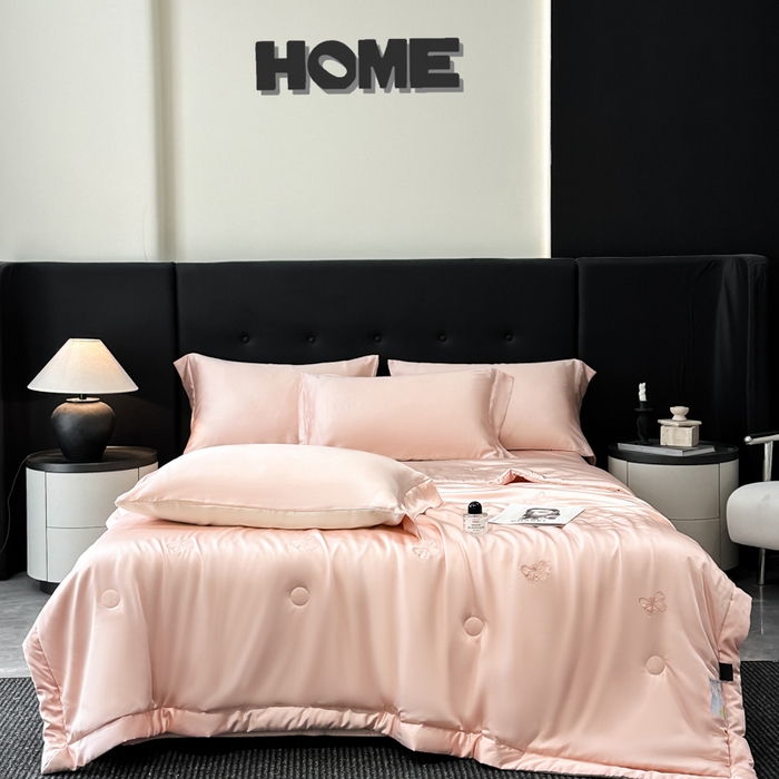 91家纺网 家纺一手货源 找家纺 满羽家纺 2025新款冰丝夏被四件套-满绣系列 迷蝶-桃粉