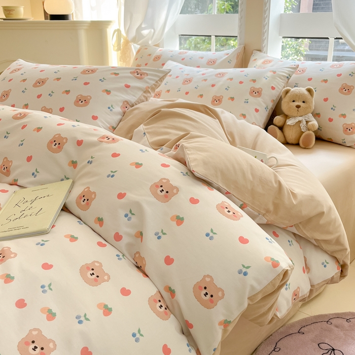 91家纺网 家纺一手货源 找家纺 仔仔熊 2025新款全棉印花四件套 爱心小熊