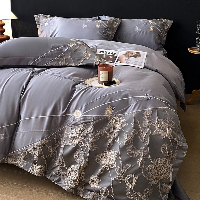 91家纺网 家纺一手货源 找家纺 优悦生活馆 2025新款冰丝浮雕绣花四件套 幽兰轻舞-深灰