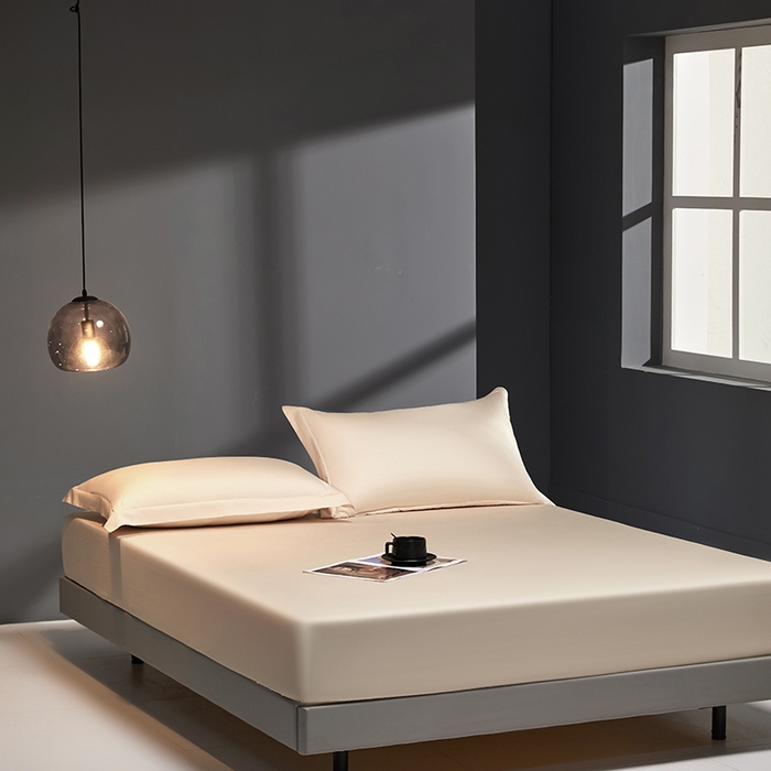 91家纺网 家纺一手货源 找家纺 秀色2025新款高端纯棉床笠单件全棉全包床套三件套100s新疆长绒棉酒店床垫保护套 梦易-奶昔白