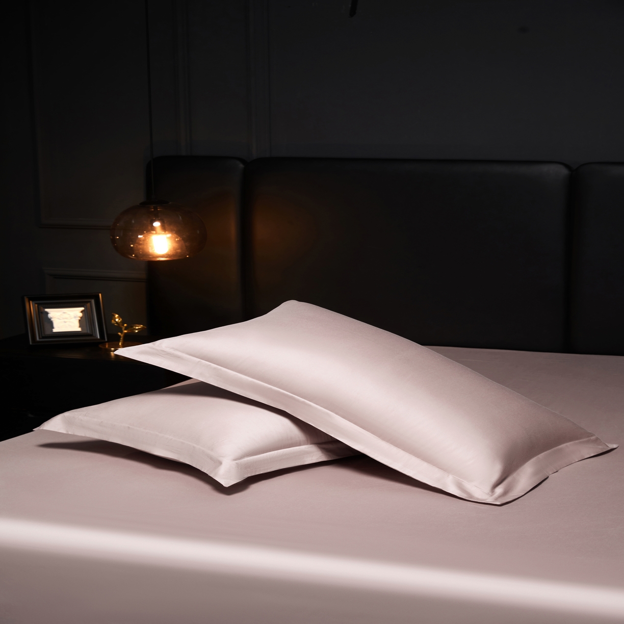 91家纺网 家纺一手货源 找家纺 秀色2025新款A类高端100s新疆长绒棉纯棉床单单件全棉单人贡缎加厚被单三件套 莫奈-粉末白