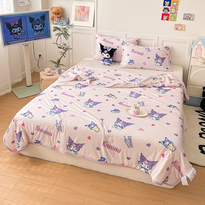 91家纺网 家纺一手货源 找家纺 金爱家2025新款A类三丽鸥正版授权高品质牛奶丝软糯针织棉大豆夏被系列详情 针织棉三丽鸥-甜心库洛米