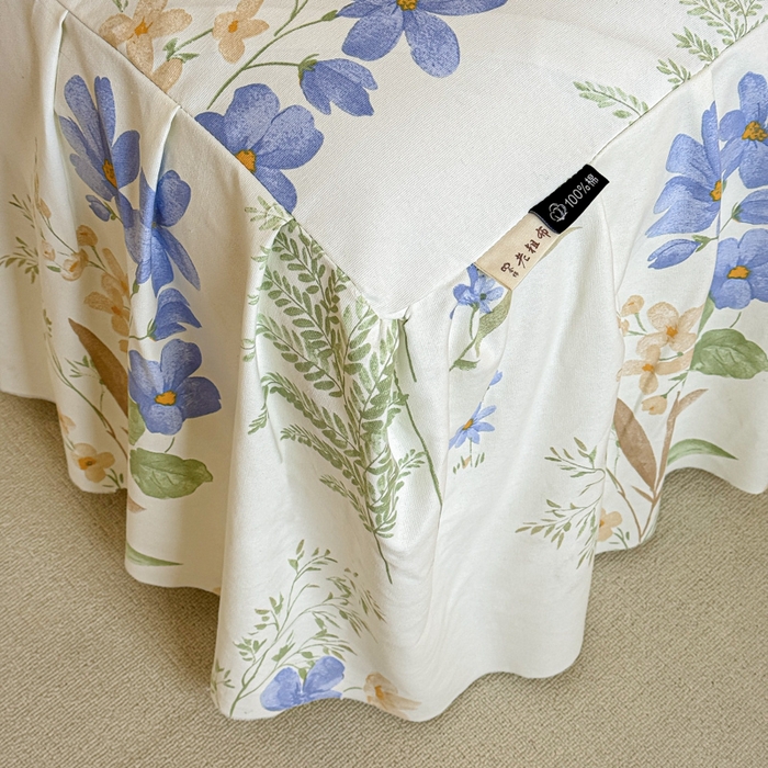 91家纺网 家纺一手货源 找家纺 布柔 2025新款100%全棉纯棉老粗布绣花印花凉席单品床裙 兰花