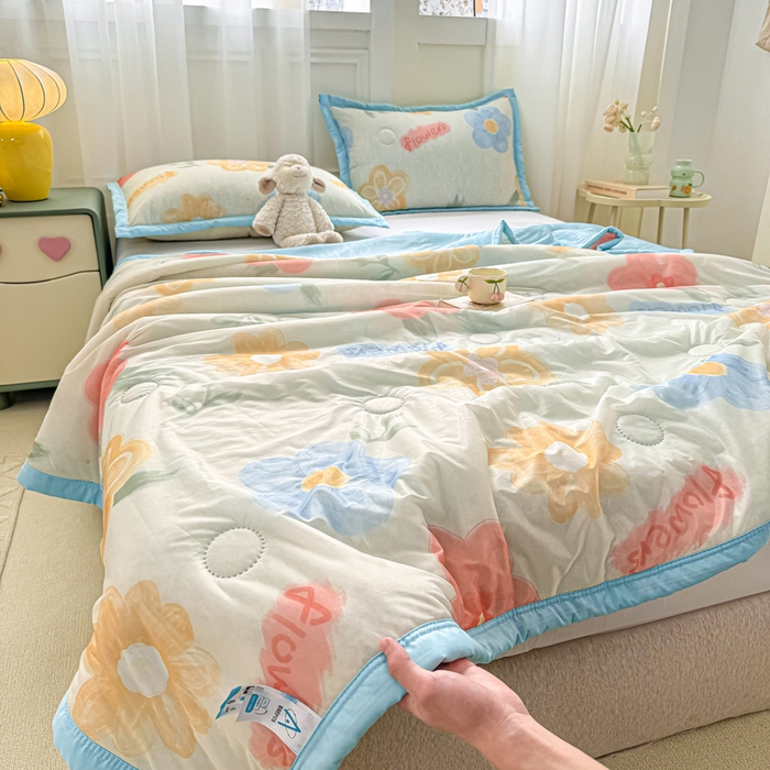 91家纺网 家纺一手货源 找家纺 顺顺家纺 2025新款凉感丝印花夏被空调被 夏花灿烂